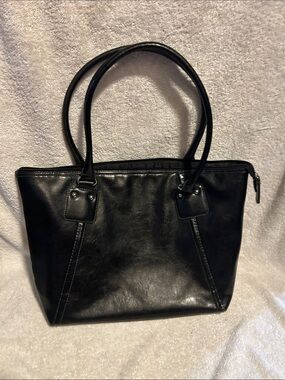Sleek Black Leather Tote - Women's Everyday Shoulder Bag